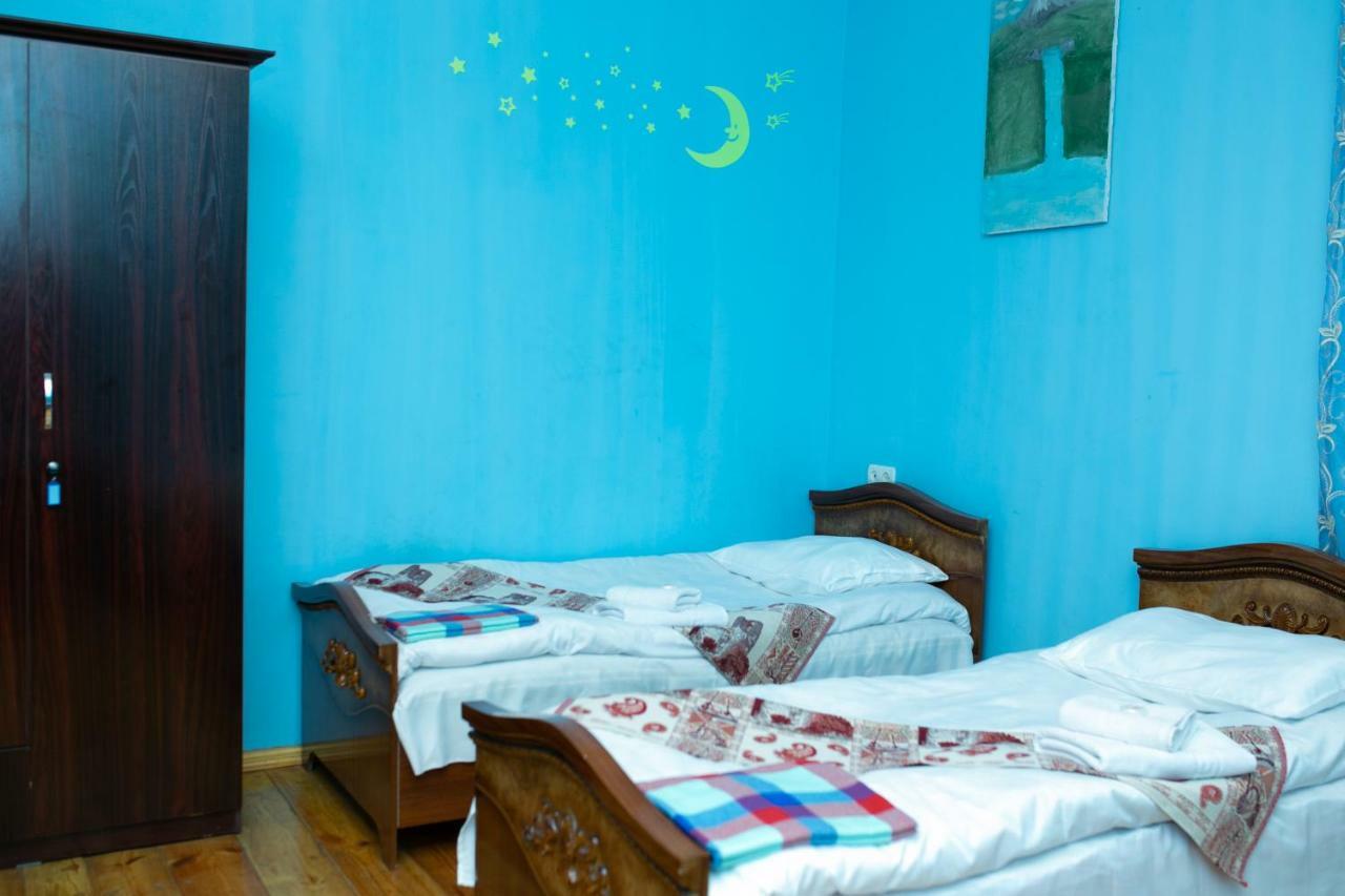 Khurma Hostel Gandża Zewnętrze zdjęcie