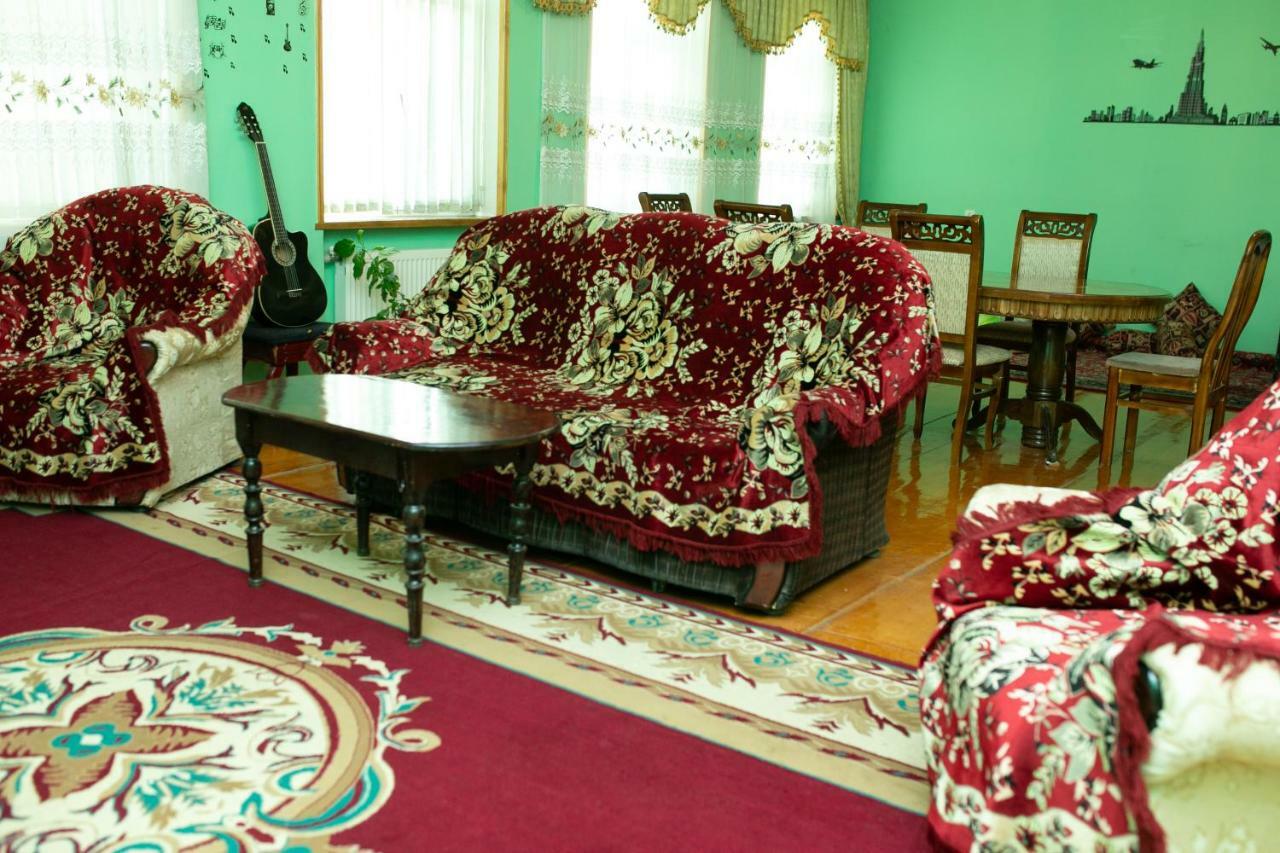 Khurma Hostel Gandża Zewnętrze zdjęcie