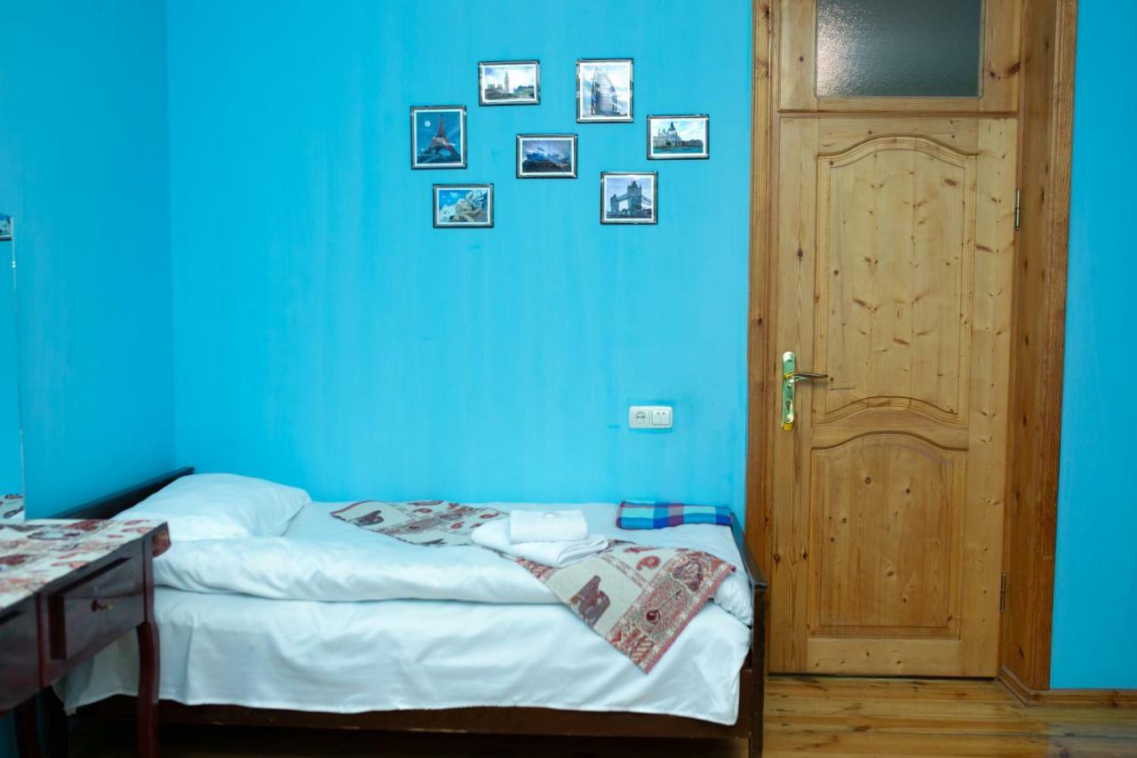 Khurma Hostel Gandża Zewnętrze zdjęcie