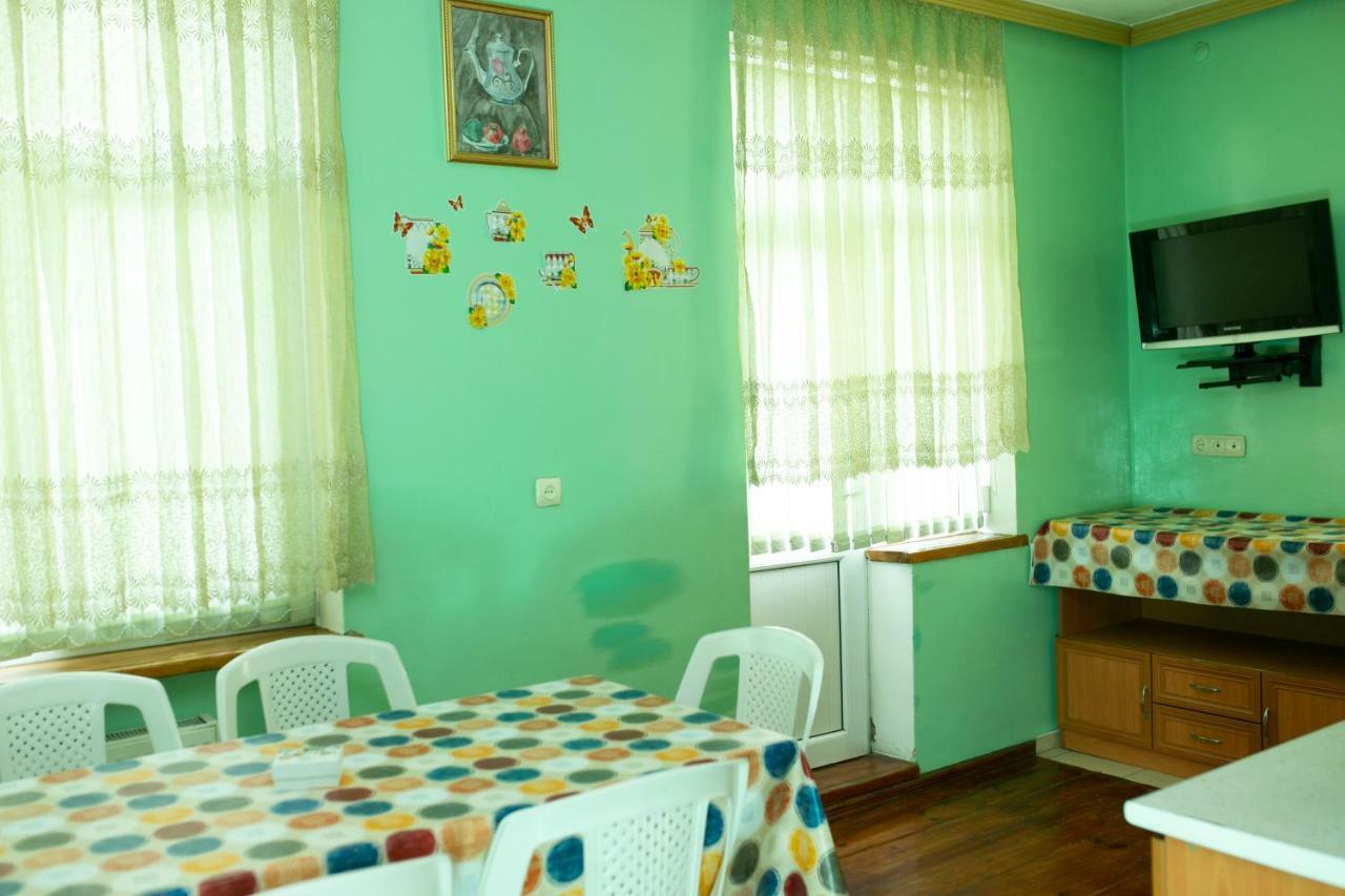 Khurma Hostel Gandża Zewnętrze zdjęcie