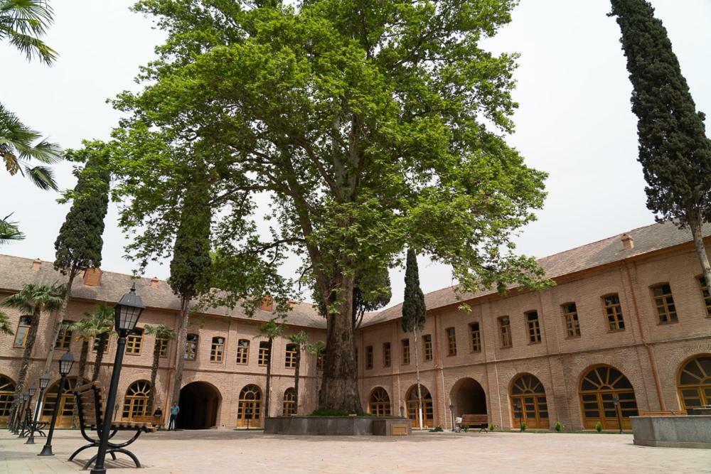 Khurma Hostel Gandża Zewnętrze zdjęcie