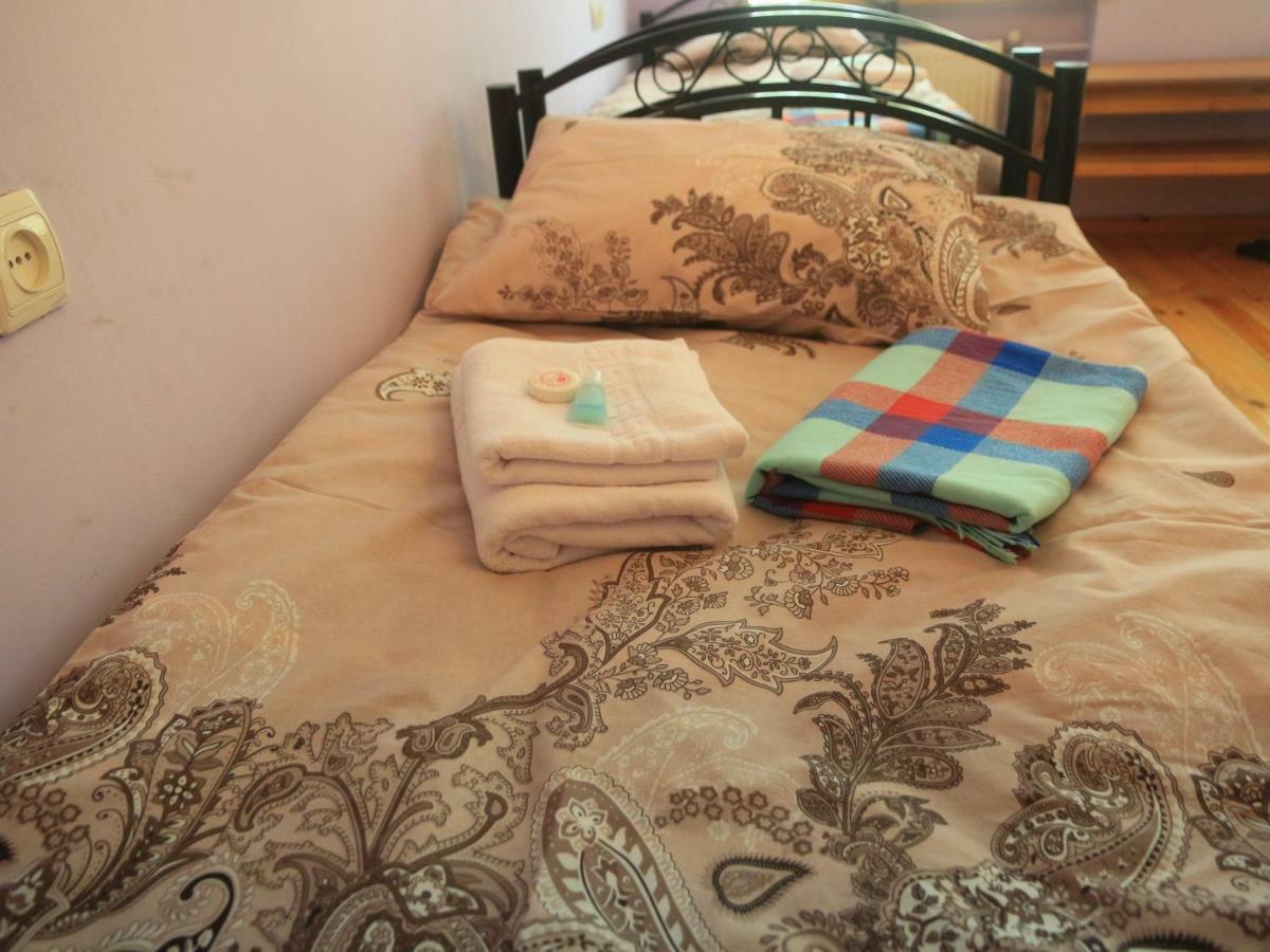 Khurma Hostel Gandża Zewnętrze zdjęcie